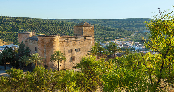 Exterior_Castillo_de_Canena_Pueblo_village-2