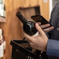 Adáptate a la Normativa Europea de etiquetado del Vino con la solución AECOC ESCAN QR