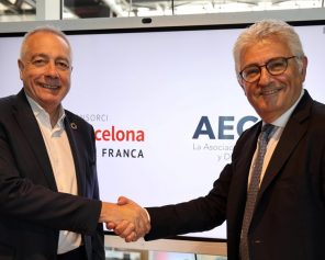 AECOC y el CZFB firman un acuerdo de colaboración para fomentar el apoyo al emprendimiento logístico