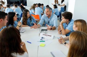 Más de 160 empresas líderes de la industria y la distribución alimentaria ya forman parte del pacto AECOC para la empleabilidad y la gestión del talento
