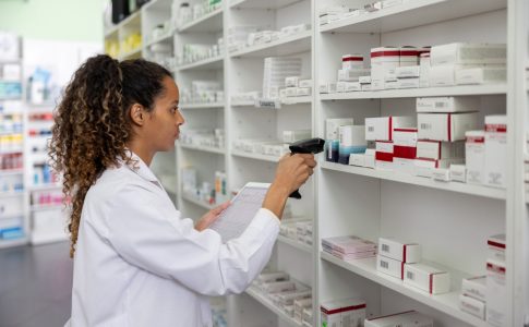 Optimizando el Canal Mayorista de Farmacia: Estandarización y Mejora Continua