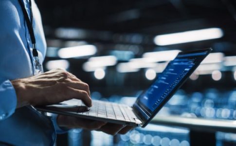 Acelera la carga de datos en AECOC MEDIA con Inteligencia Artificial II