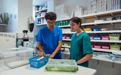 Trazabilidad de lote y caducidad en el almacén hospitalario